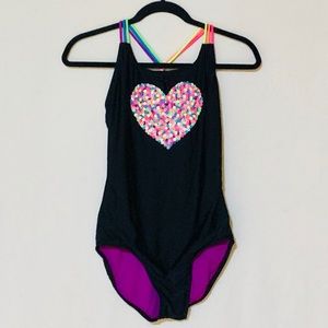 girls one-piece swimsuit